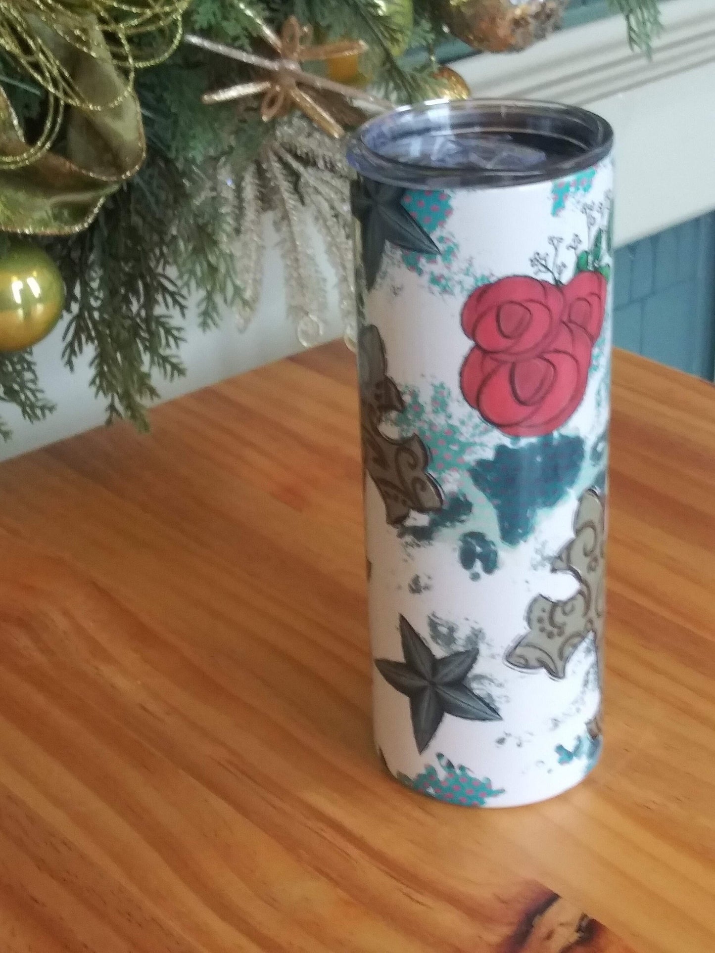 Cross w/roses 20 oz tumbler, travel tumbler for hot or cold drinks